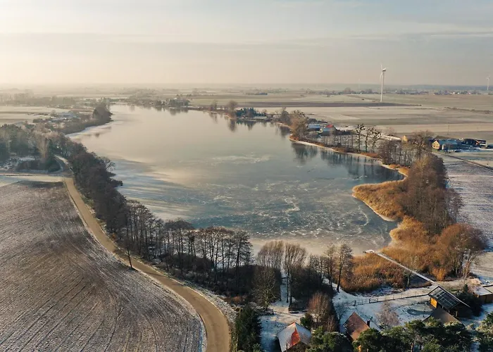 Bajkowa Przystan Nad Jeziorem 別荘