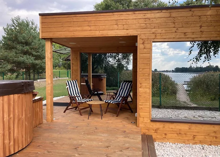 Bajkowa Przystan Nad Jeziorem Zon